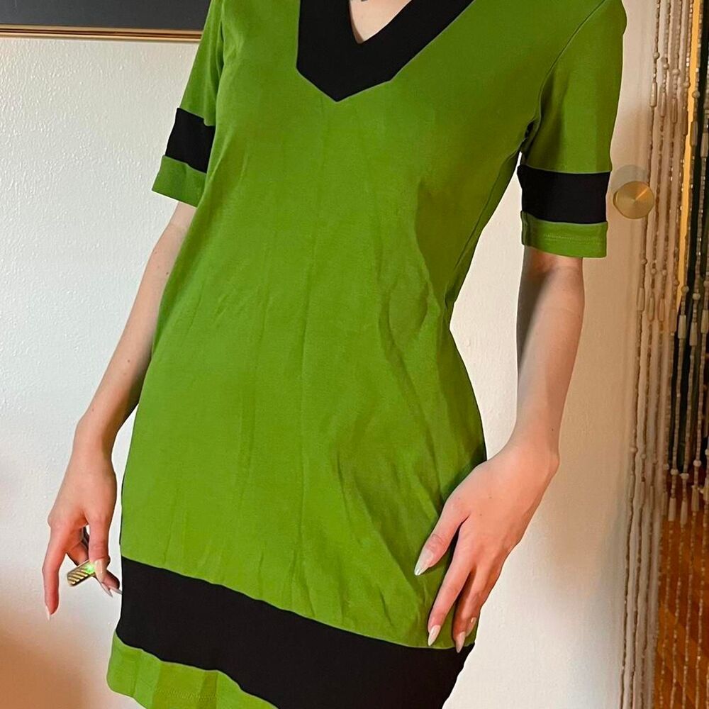New York & Company Mod Green and Black Mini Dress Size XS Retro Power Puff Girls